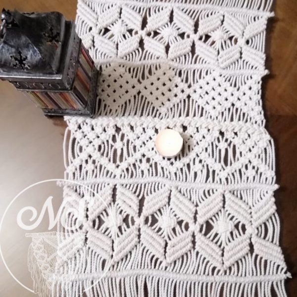 المفرش المكرمية الابيض 